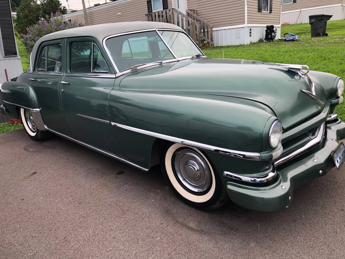 Chrysler-saratoga-1952-green-2