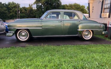 Chrysler-saratoga-1952-green-7