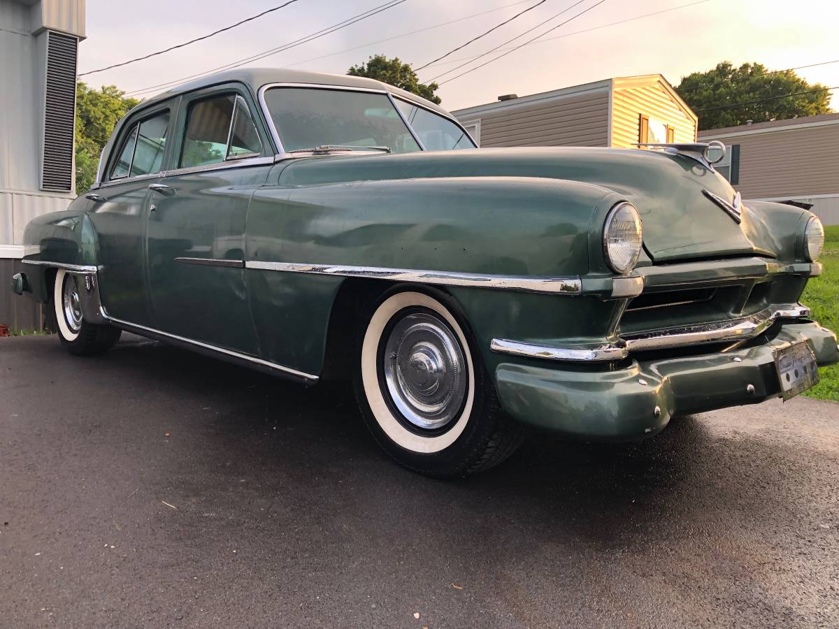 Chrysler-saratoga-1952-green-9