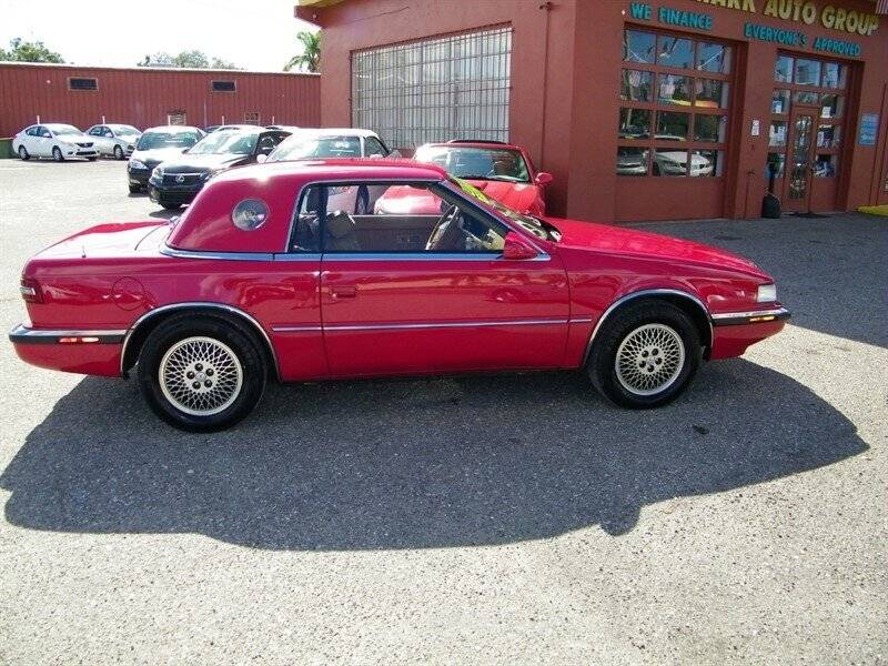 Chrysler-tc-1991-red-6