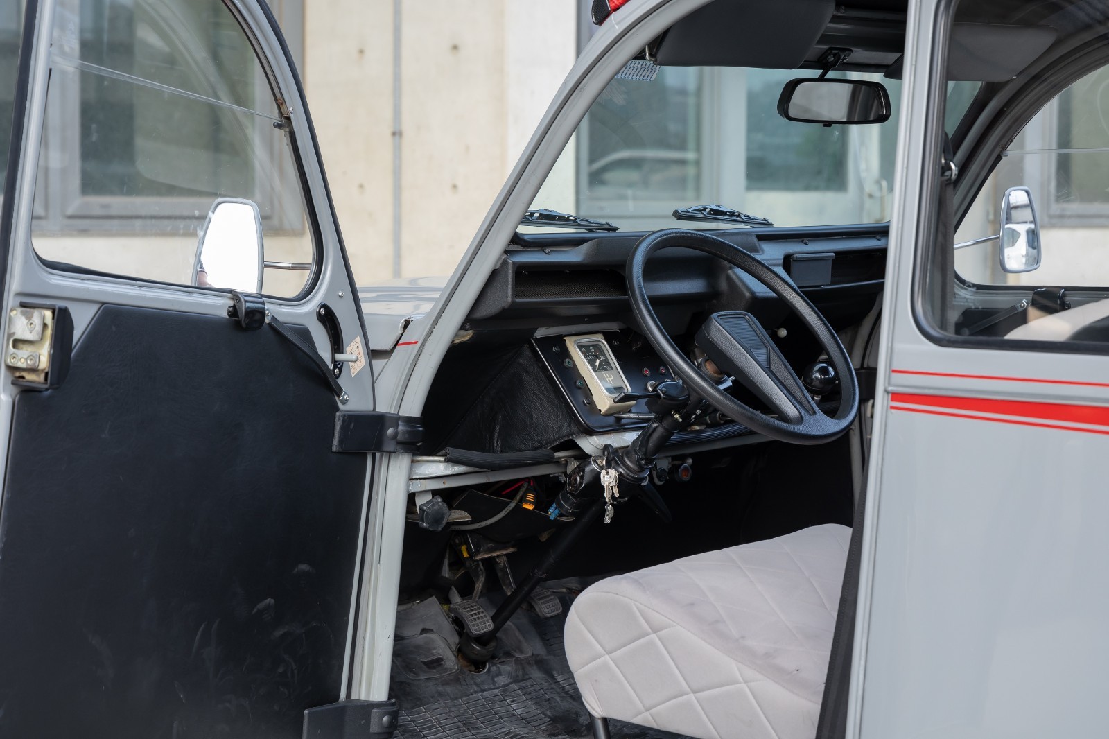 Citroen-2CV-1985-Convertible-13