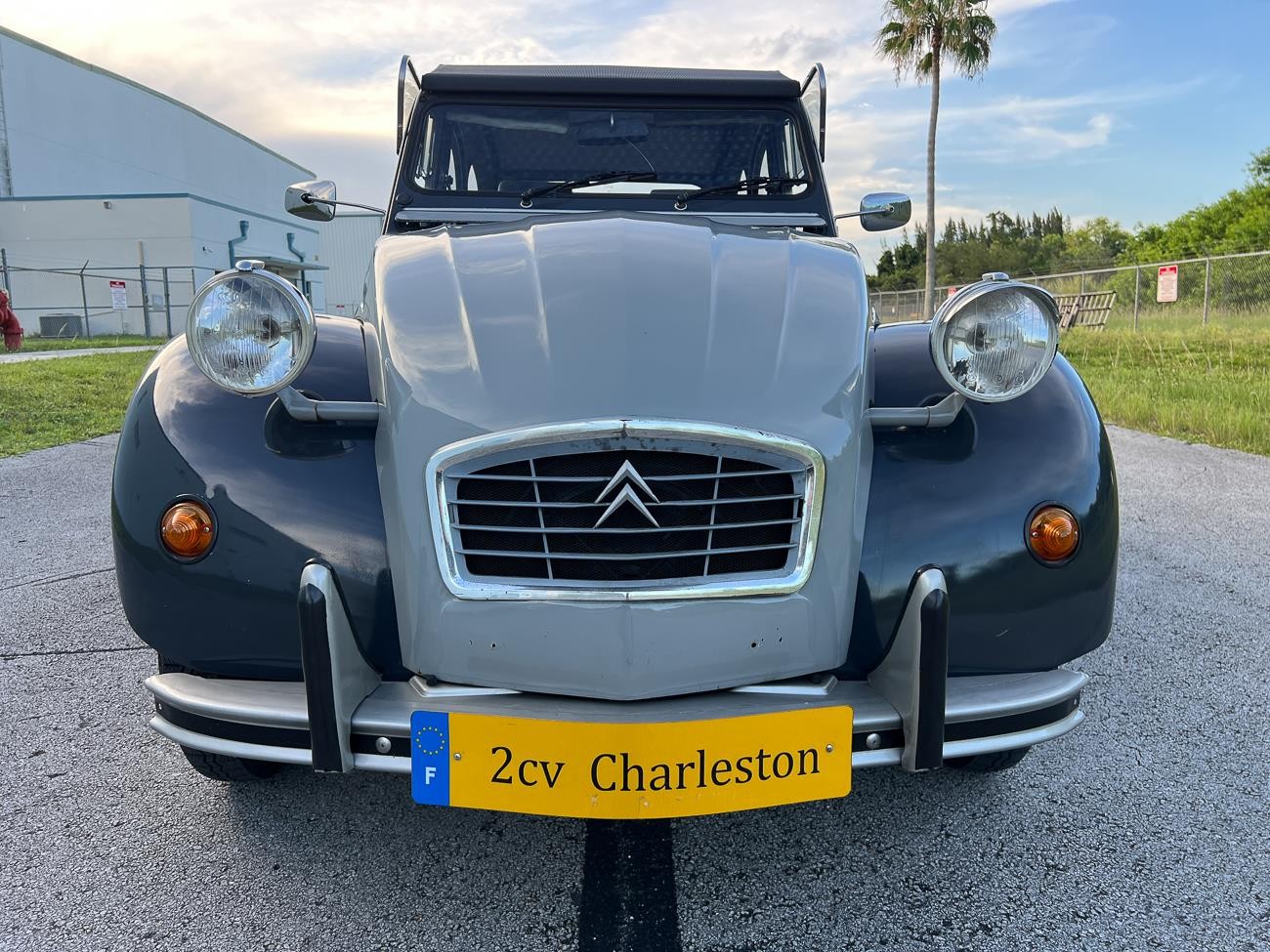 Citroen-2CV-1985-coupe-14