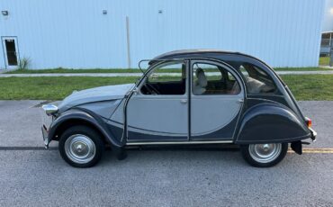 Citroen-2CV-1985-coupe-2