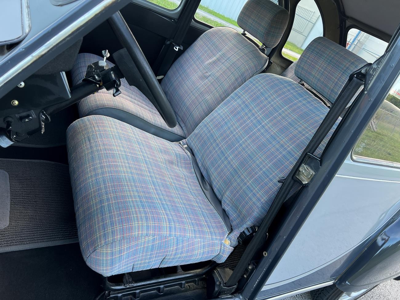Citroen-2CV-1985-coupe-5