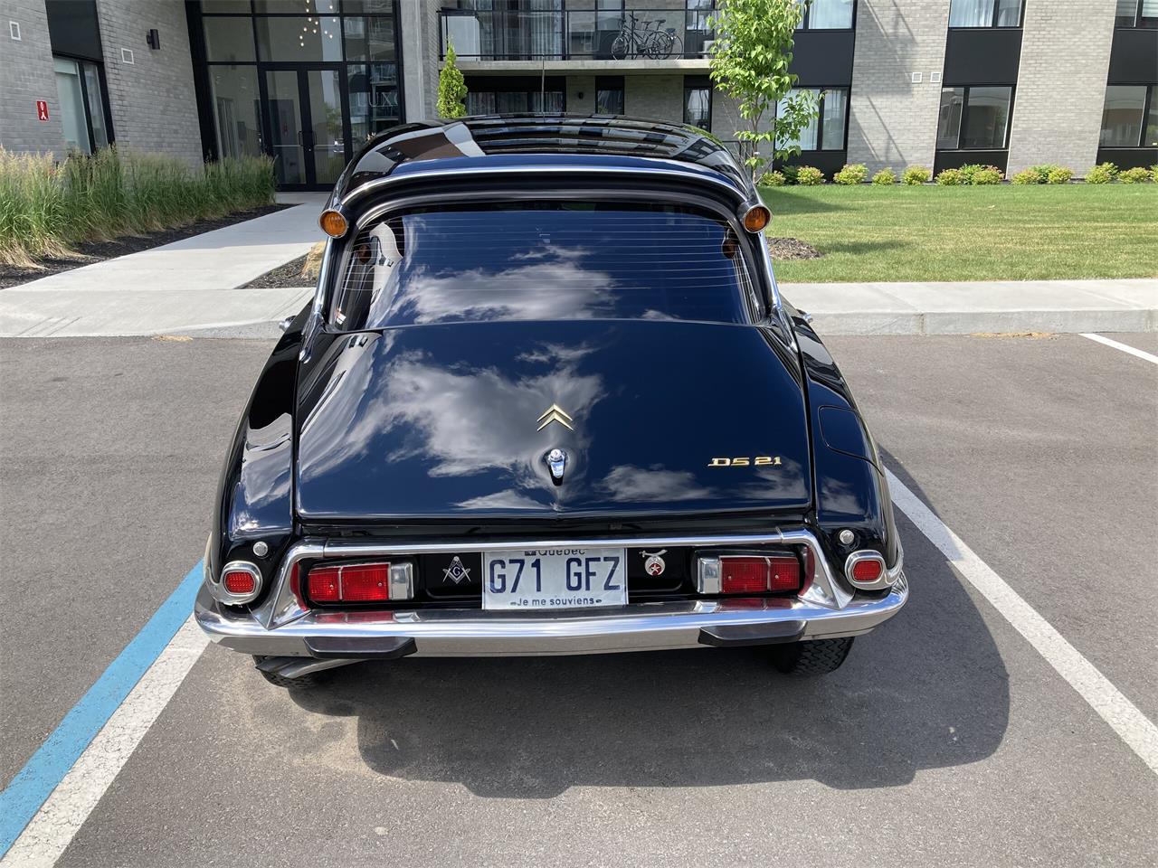 Citroen-Ds21-pallas-1971-Black-Burgundy-12