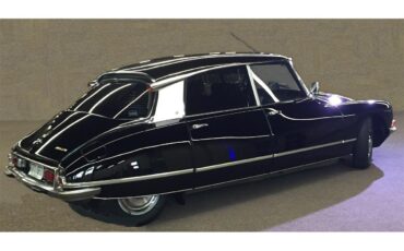 Citroen-Ds21-pallas-1971-Black-Burgundy-22