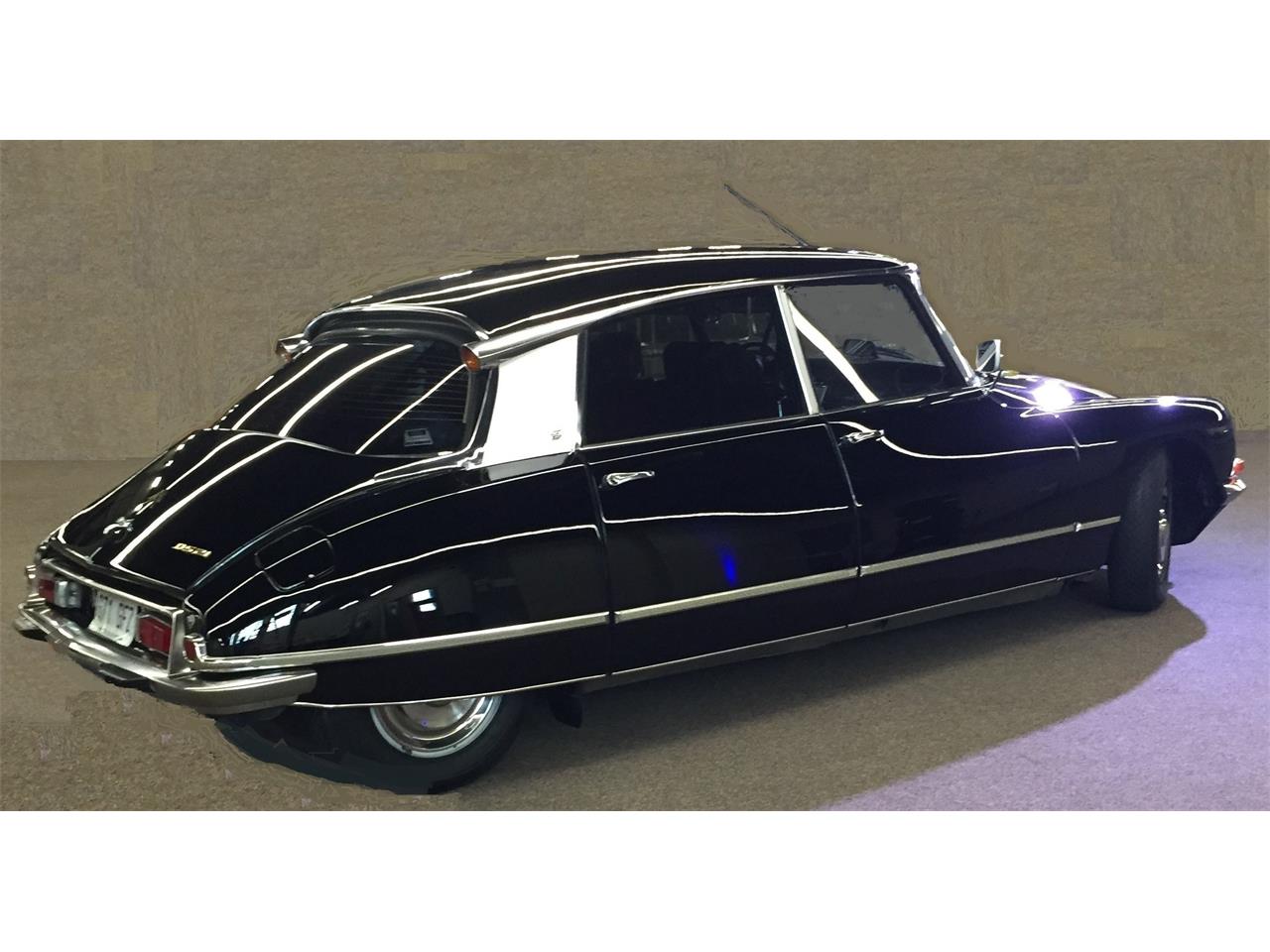 Citroen-Ds21-pallas-1971-Black-Burgundy-22