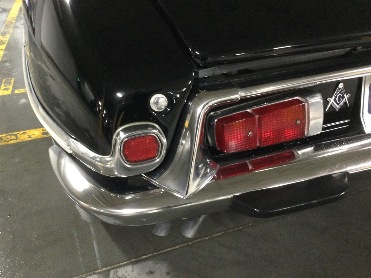 Citroen-Ds21-pallas-1971-Black-Burgundy-24