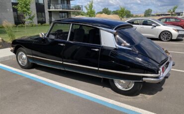 Citroen-Ds21-pallas-1971-Black-Burgundy-25