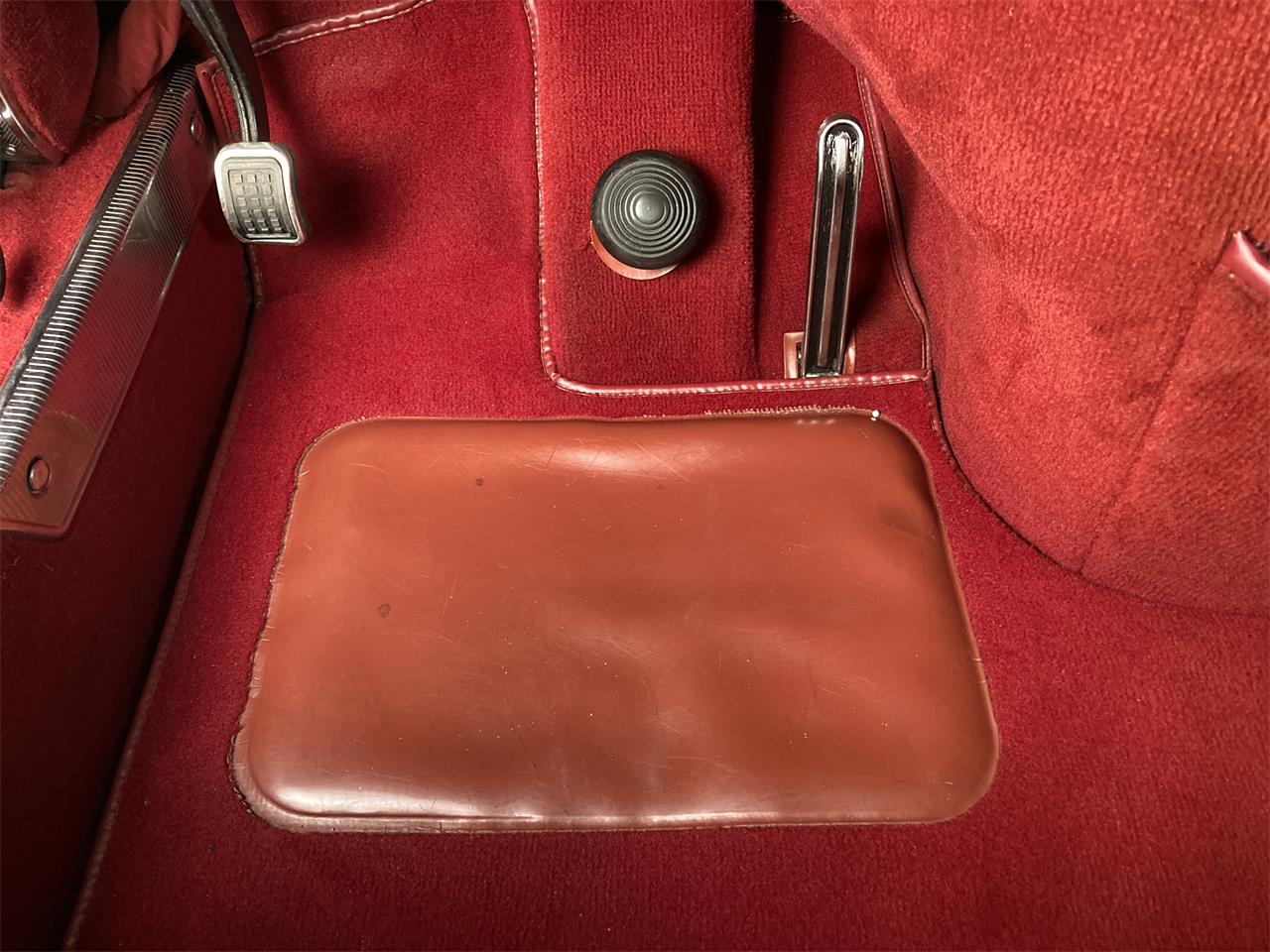 Citroen-Ds21-pallas-1971-Black-Burgundy-38