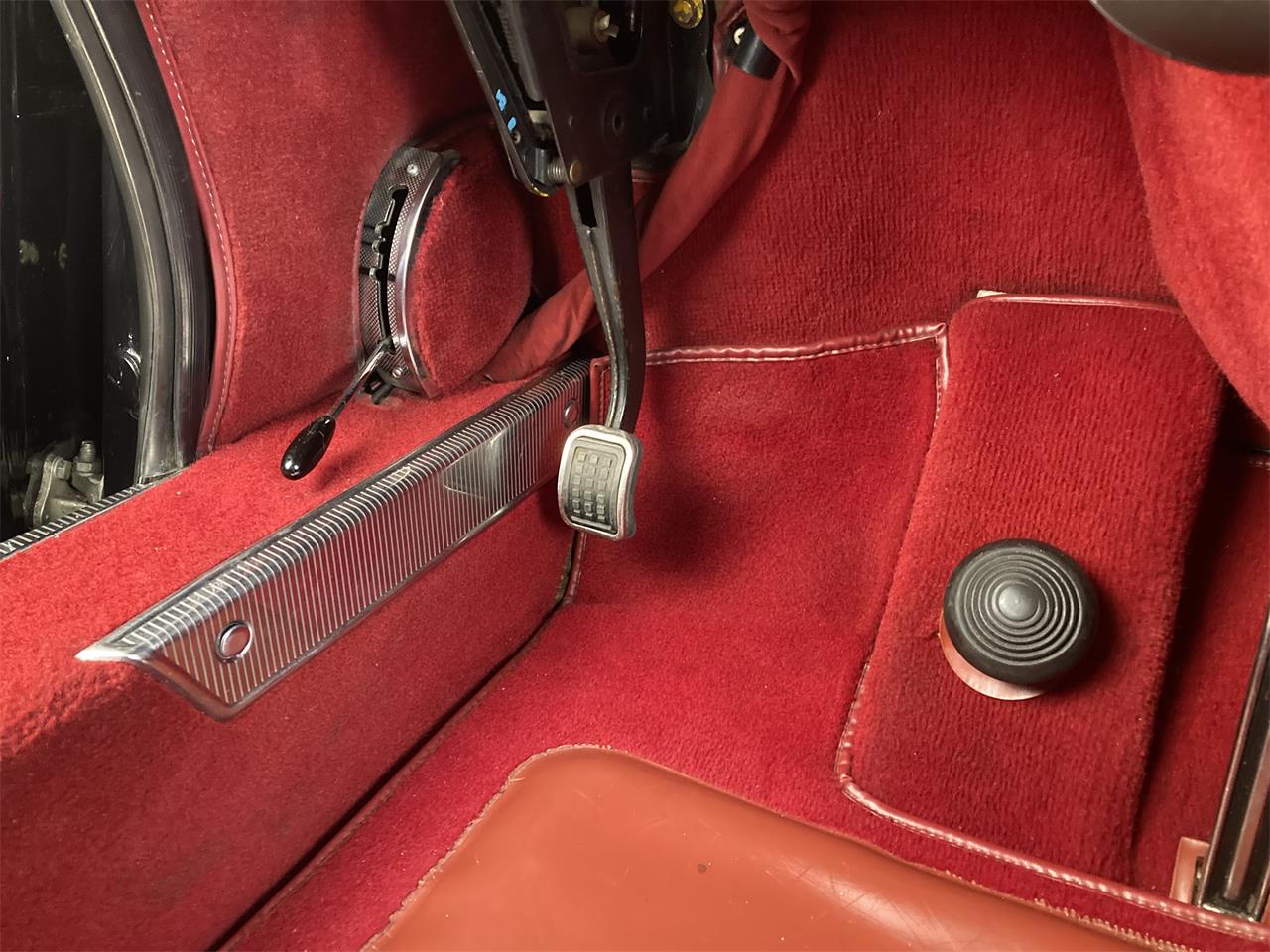 Citroen-Ds21-pallas-1971-Black-Burgundy-41