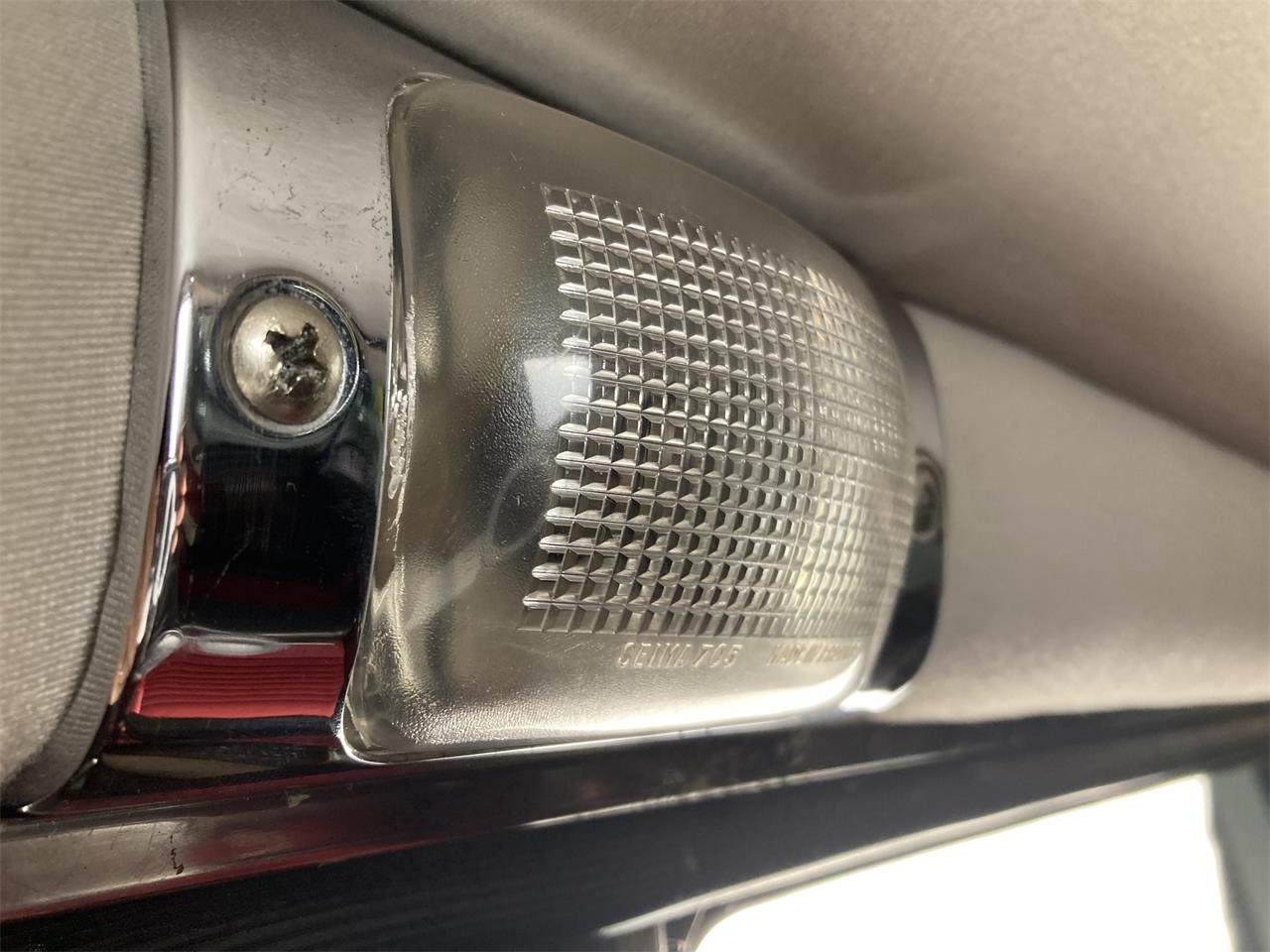 Citroen-Ds21-pallas-1971-Black-Burgundy-84