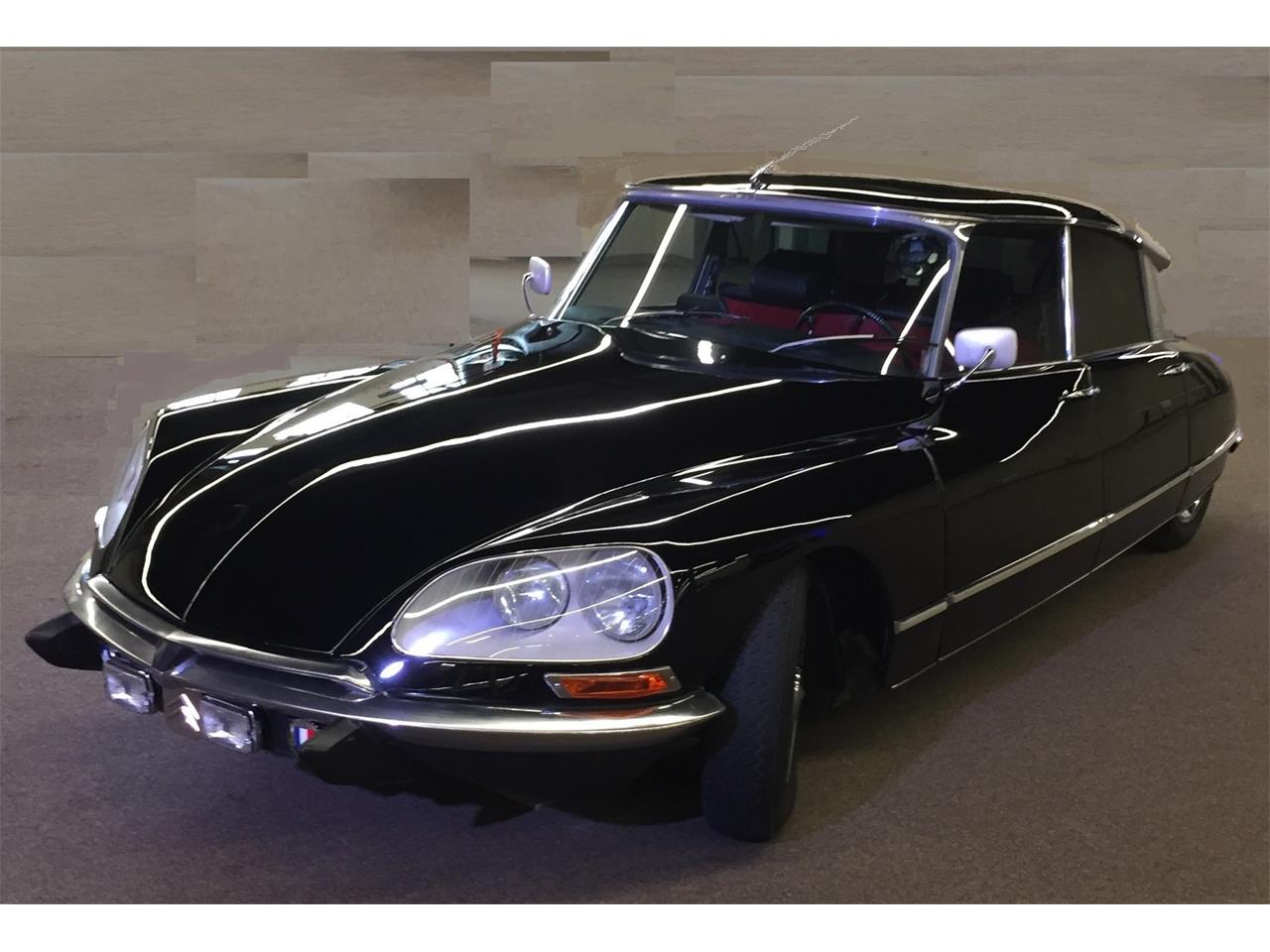 Citroen-Ds21-pallas-1971-Black-Burgundy-92