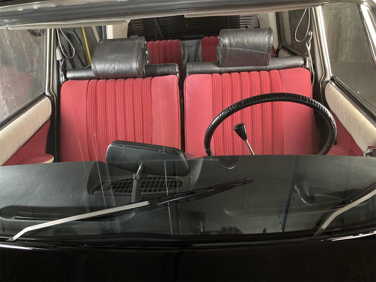 Citroen-Ds21-pallas-1971-Black-Burgundy-96