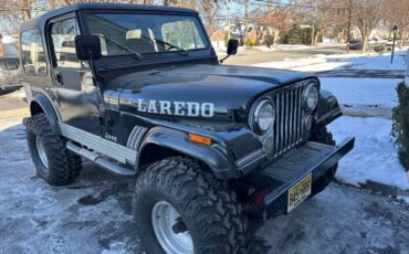 Cj-7-1986-black