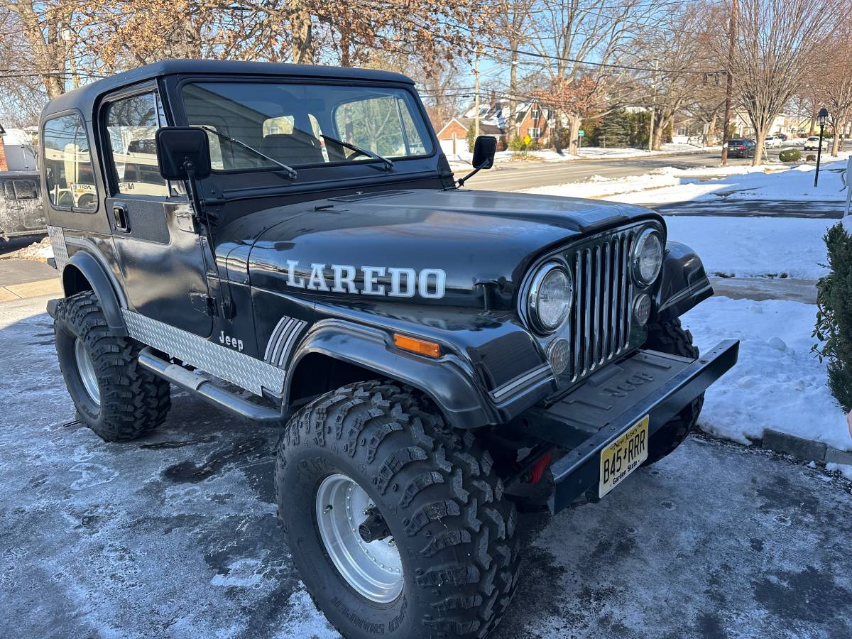 Cj-7-1986-black