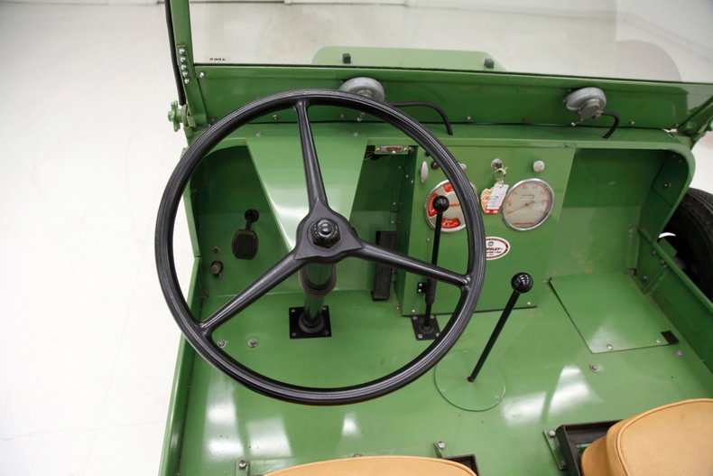 Crosley-Farm-o-road-1952-Green-Camel-Tan-36