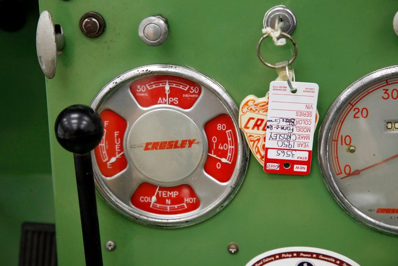 Crosley-Farm-o-road-1952-Green-Camel-Tan-39