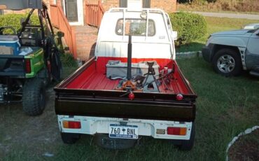 Daihatsu-hijet-1991-white-3