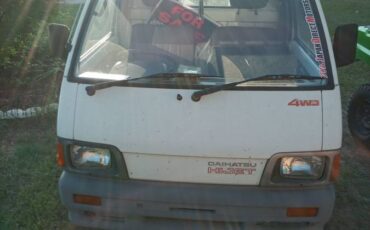 Daihatsu-hijet-1991-white