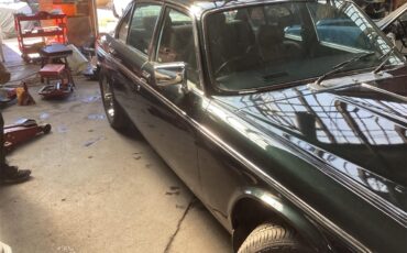 Daimler-Sovereign-1983-Metallic-green-Tan-1