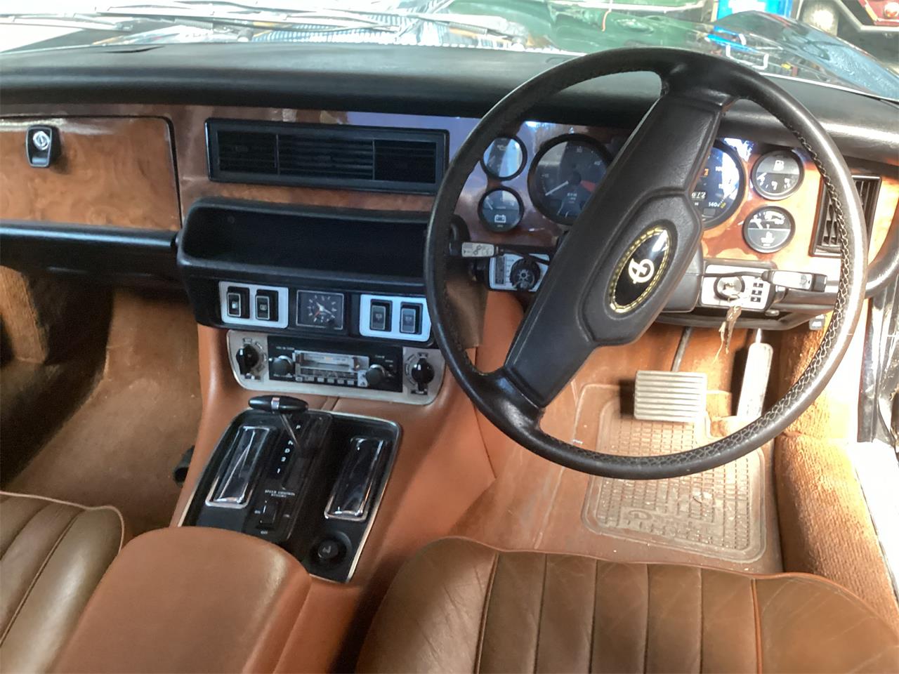 Daimler-Sovereign-1983-Metallic-green-Tan-11