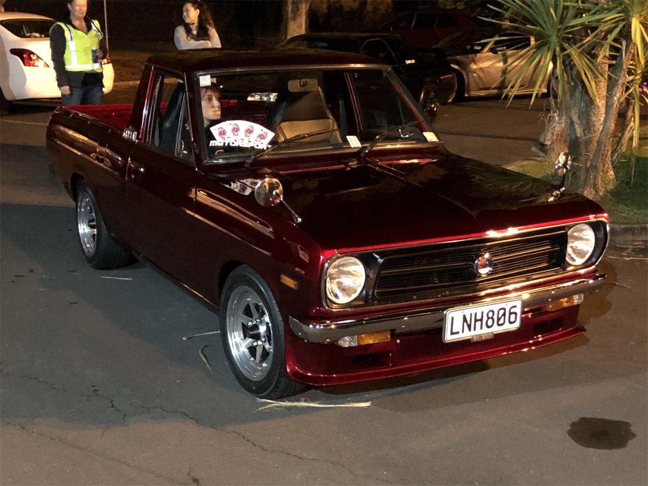 Datsun-1200-1988-Candy-Apple-RED-Black-1