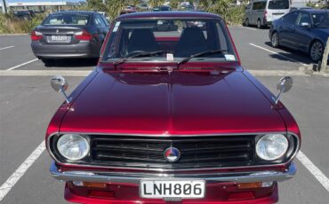 Datsun-1200-1988-Candy-Apple-RED-Black-2