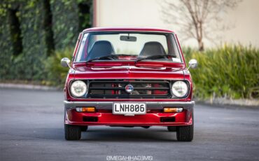 Datsun-1200-1988-Candy-Apple-RED-Black-3