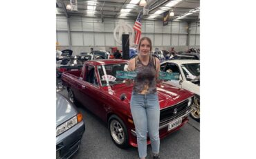 Datsun-1200-1988-Candy-Apple-RED-Black-7