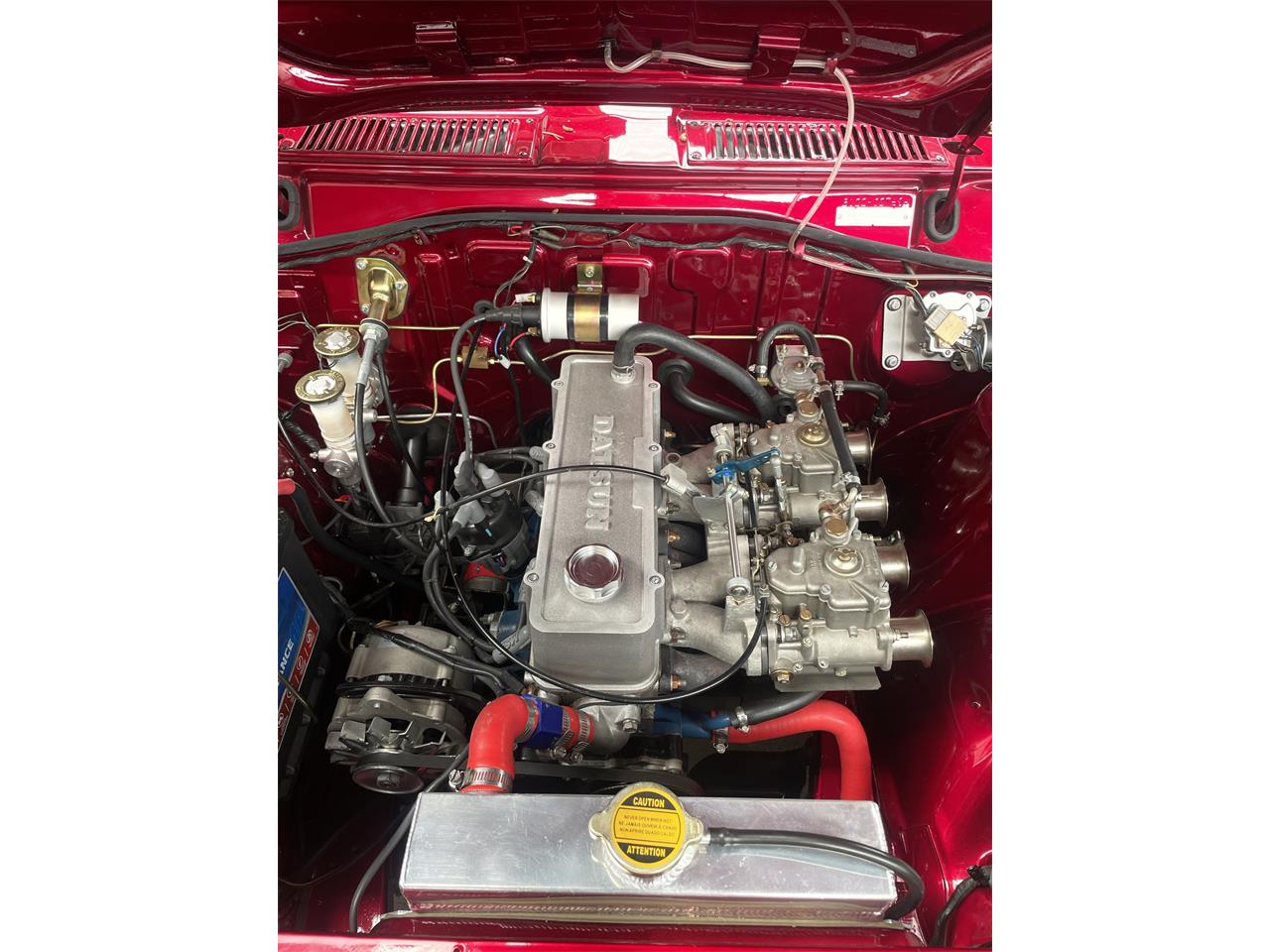 Datsun-1200-1988-Candy-Apple-RED-Black-9
