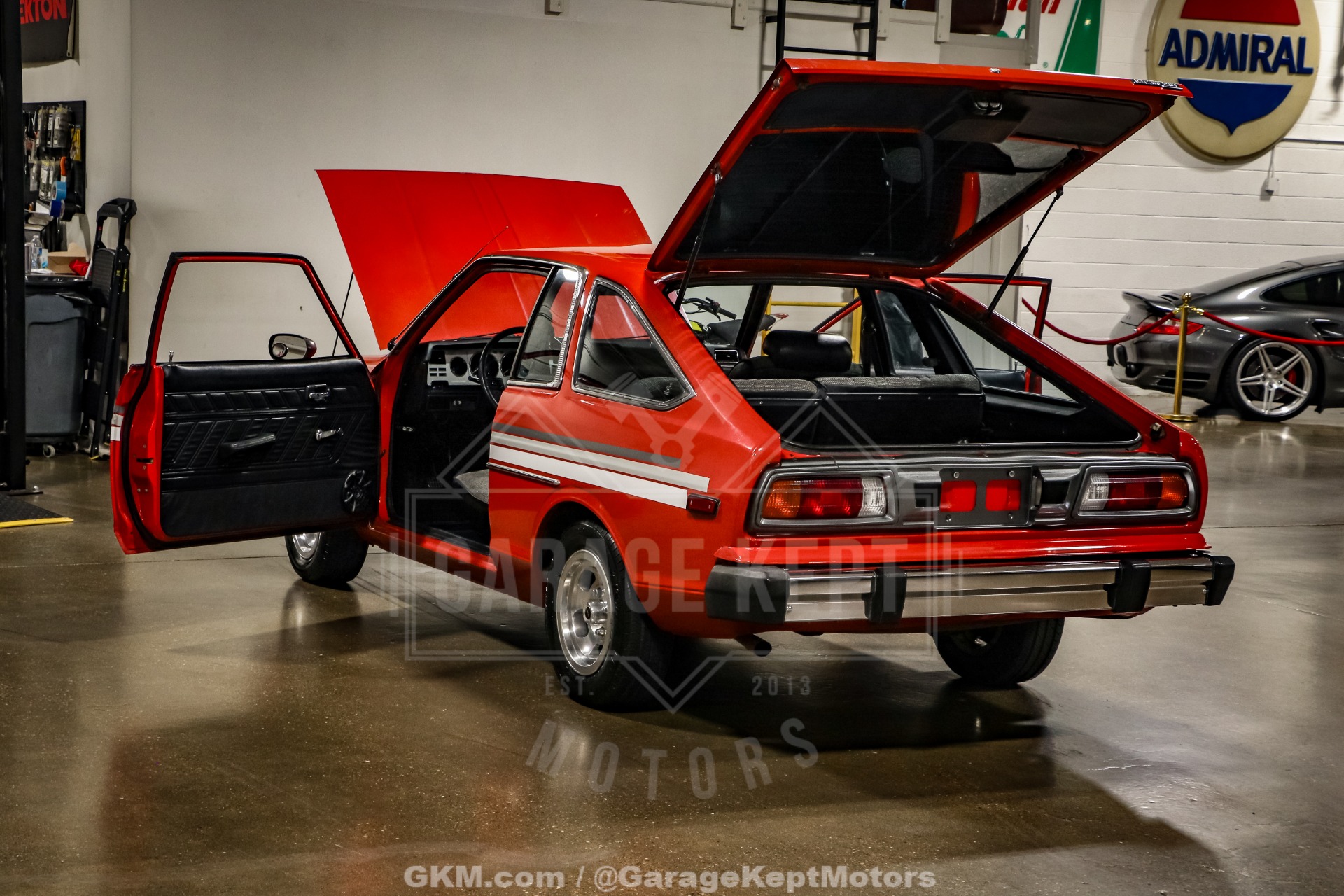 Datsun-210-1979-Red-Black-1