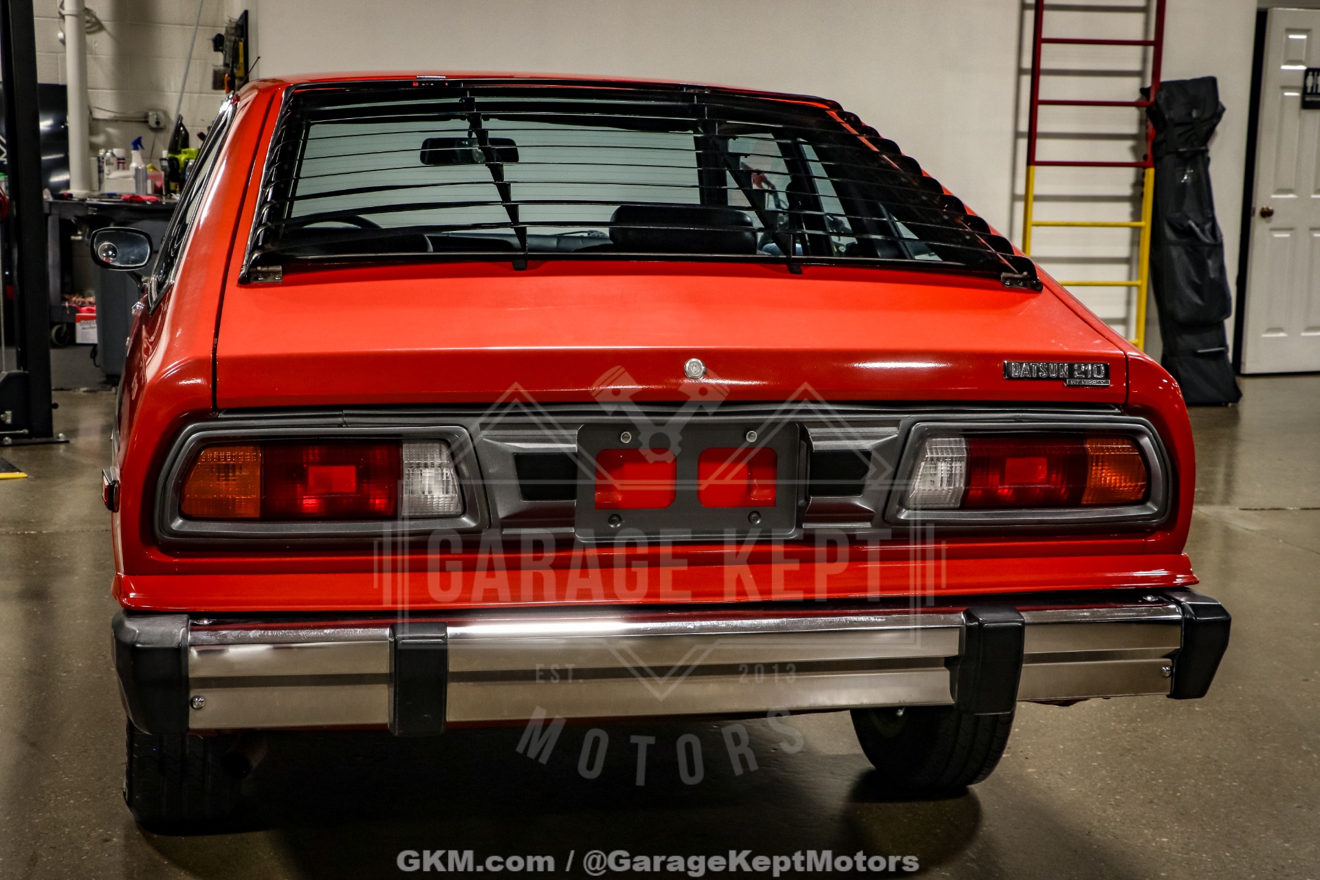 Datsun-210-1979-Red-Black-43