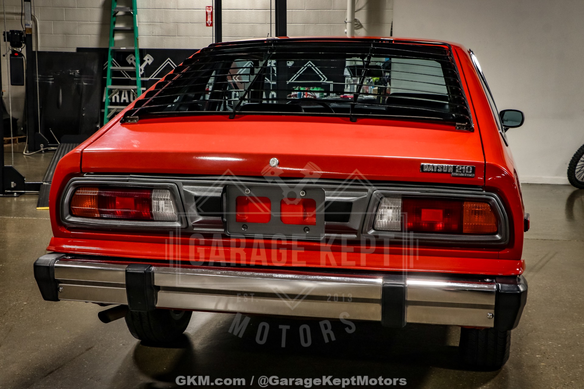 Datsun-210-1979-Red-Black-44