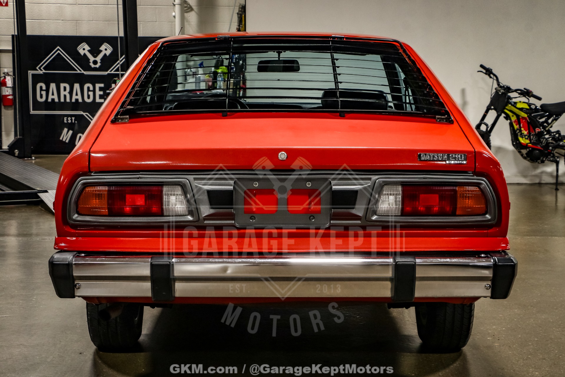 Datsun-210-1979-Red-Black-45