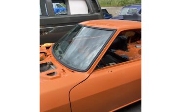 Datsun-240z-1970-Orange-Black-3