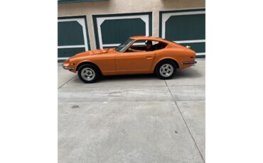 Datsun-240z-1970-Orange-Black-6