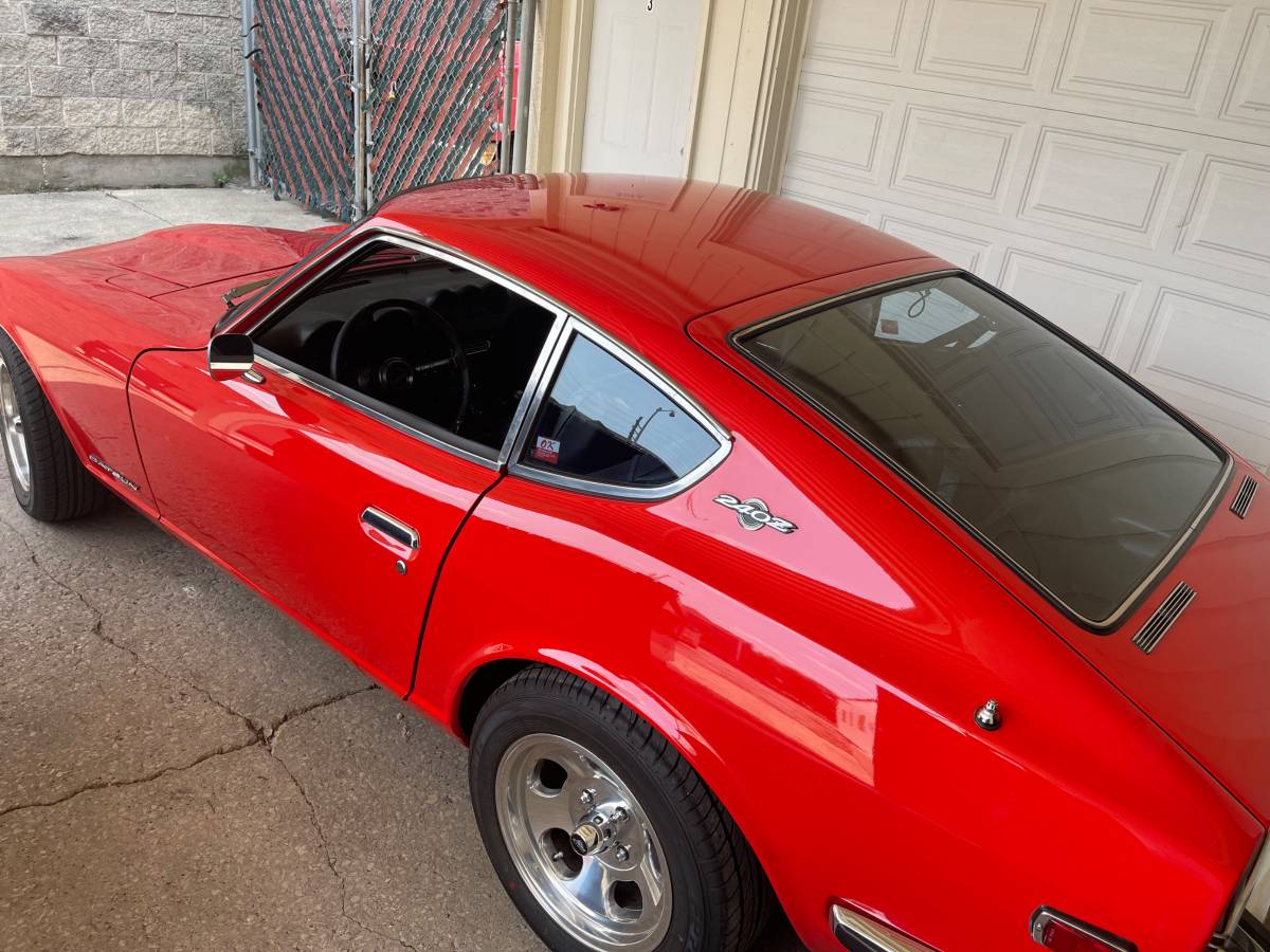 Datsun-240z-1970-red-22
