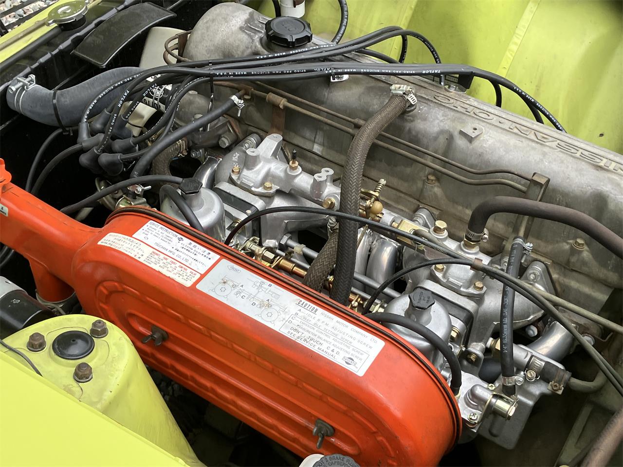 Datsun-240z-1972-Lime-Yellow-Code-112-Black-10