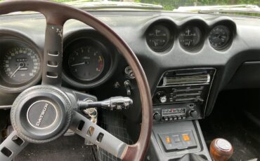 Datsun-240z-1972-Lime-Yellow-Code-112-Black-19