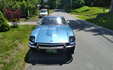 Datsun-240z-1973-Blue-White-1
