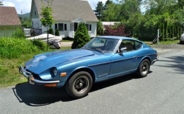 Datsun-240z-1973-Blue-White