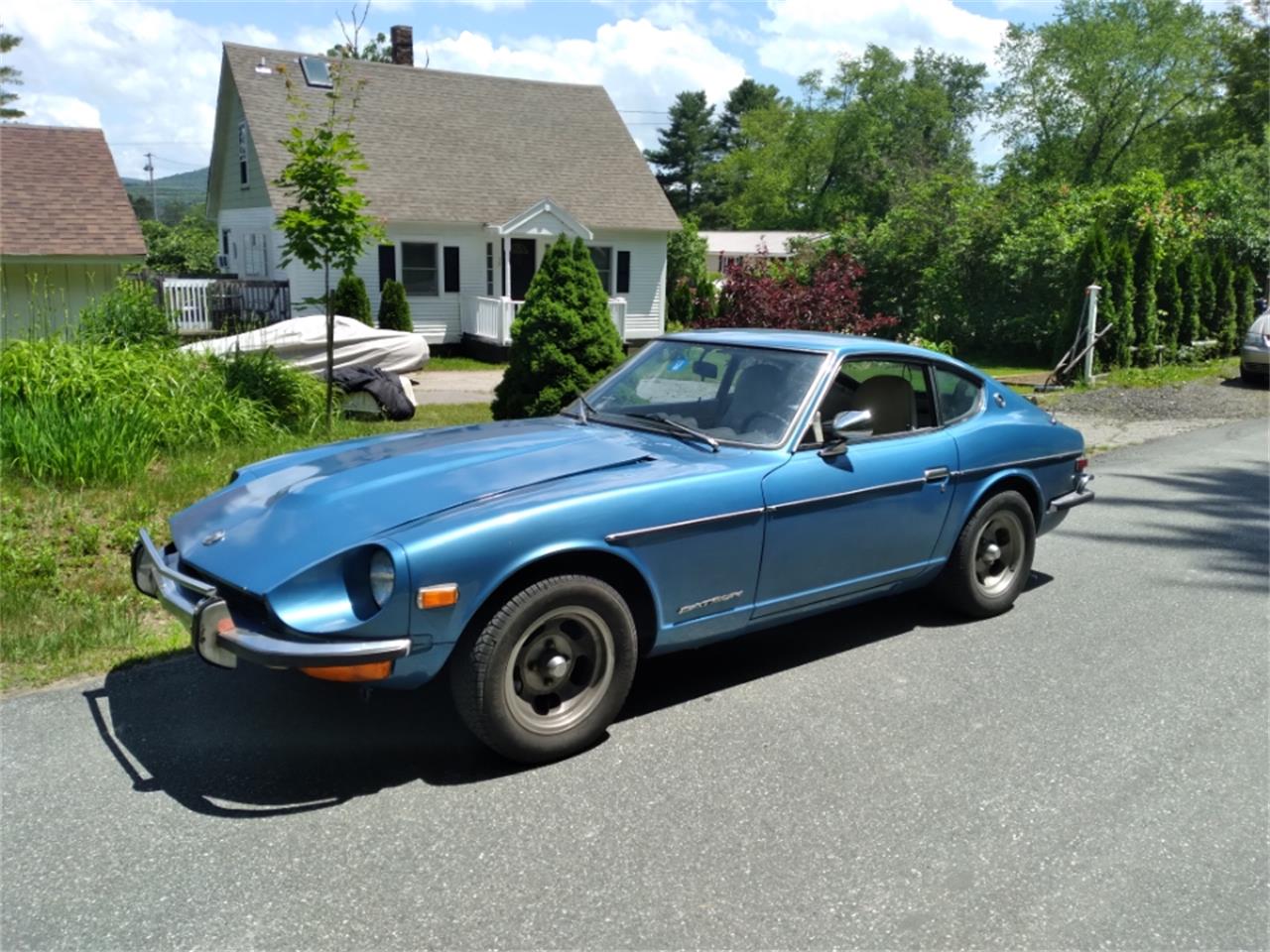 Datsun-240z-1973-Blue-White