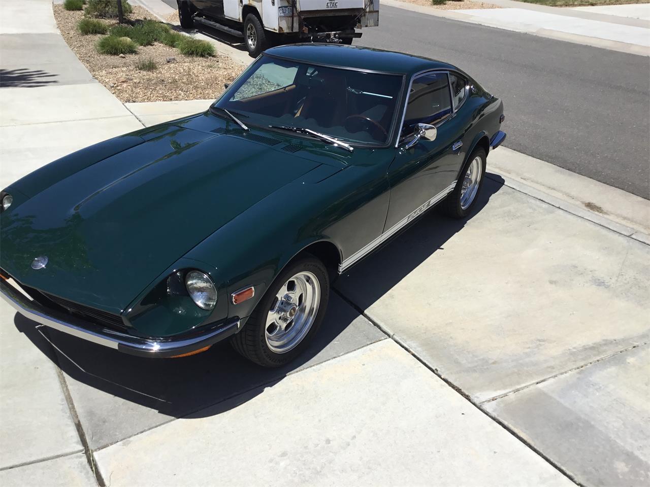 Datsun-240z-1973-Green-Orangeblack-1