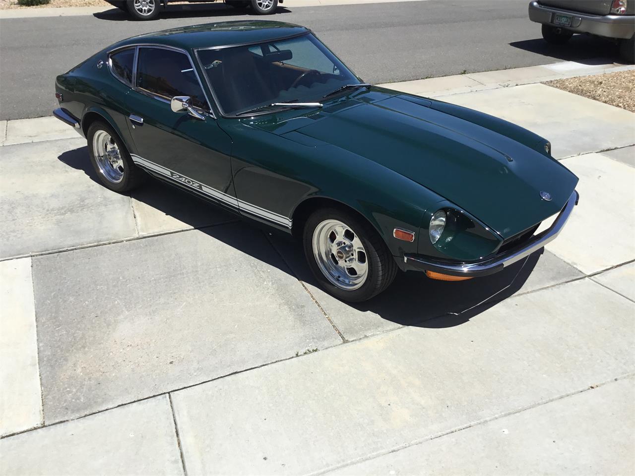 Datsun-240z-1973-Green-Orangeblack-29
