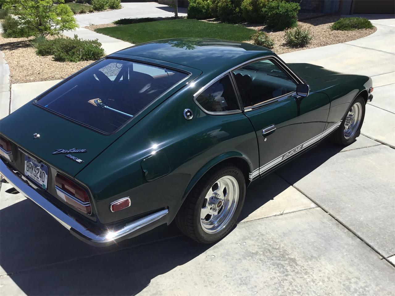 Datsun-240z-1973-Green-Orangeblack-31