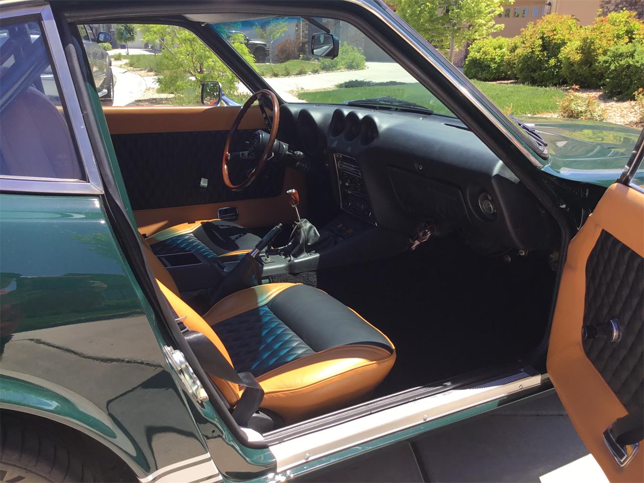Datsun-240z-1973-Green-Orangeblack-5