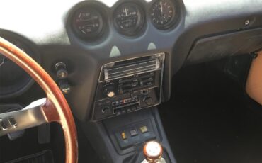 Datsun-240z-1973-Green-Orangeblack-6