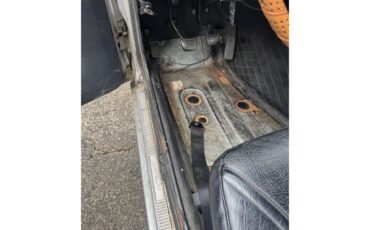 Datsun-240z-1973-Silver-Black-10