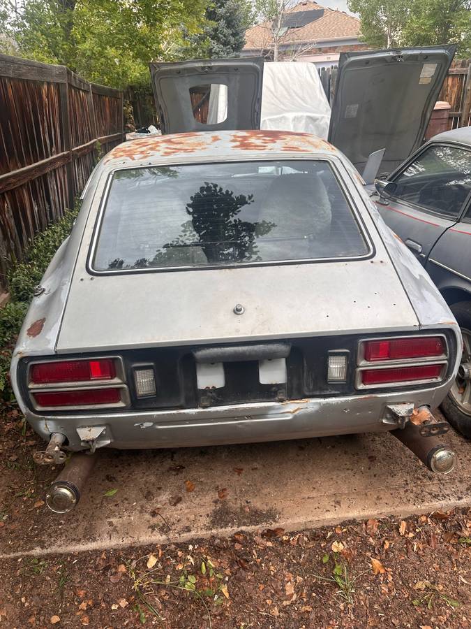 Datsun-260z-1974-silver-1